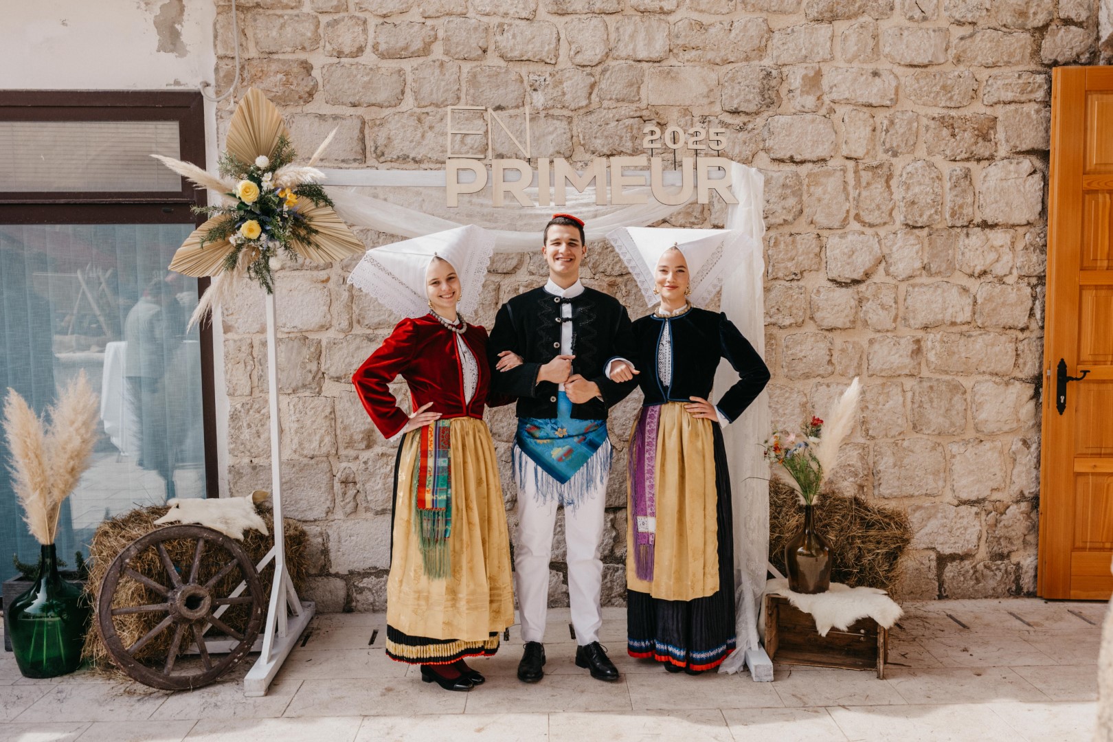 U gradu Pagu održana premijera prvih mladih paških sireva EN PRIMEUR