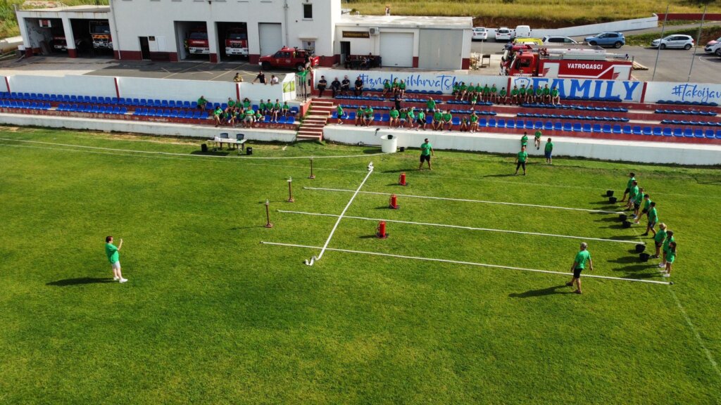 5b8f5f1b ad39 45f6 b462 fd512d662b26