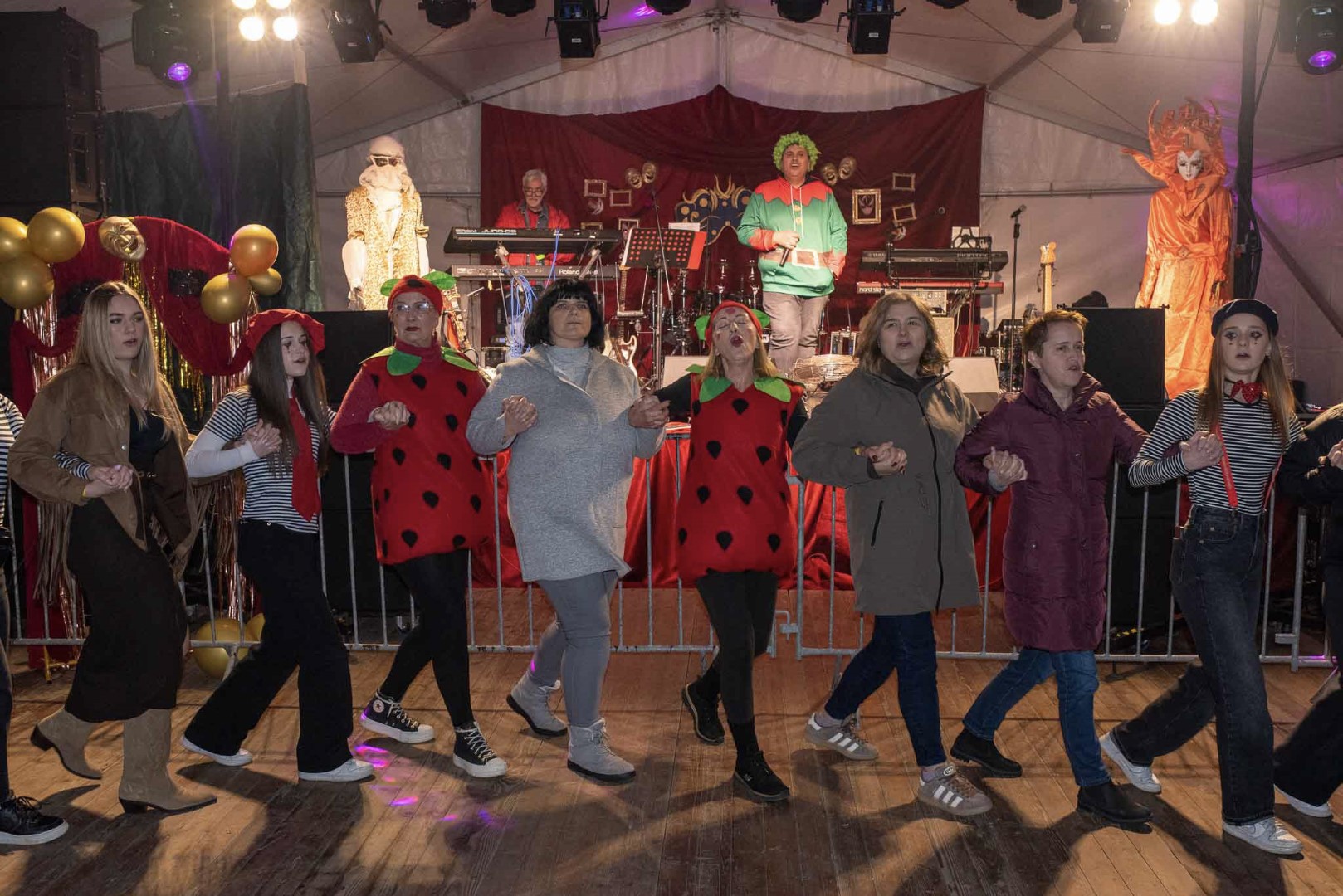 Počeo je tradicionalni Paški zimski karneval