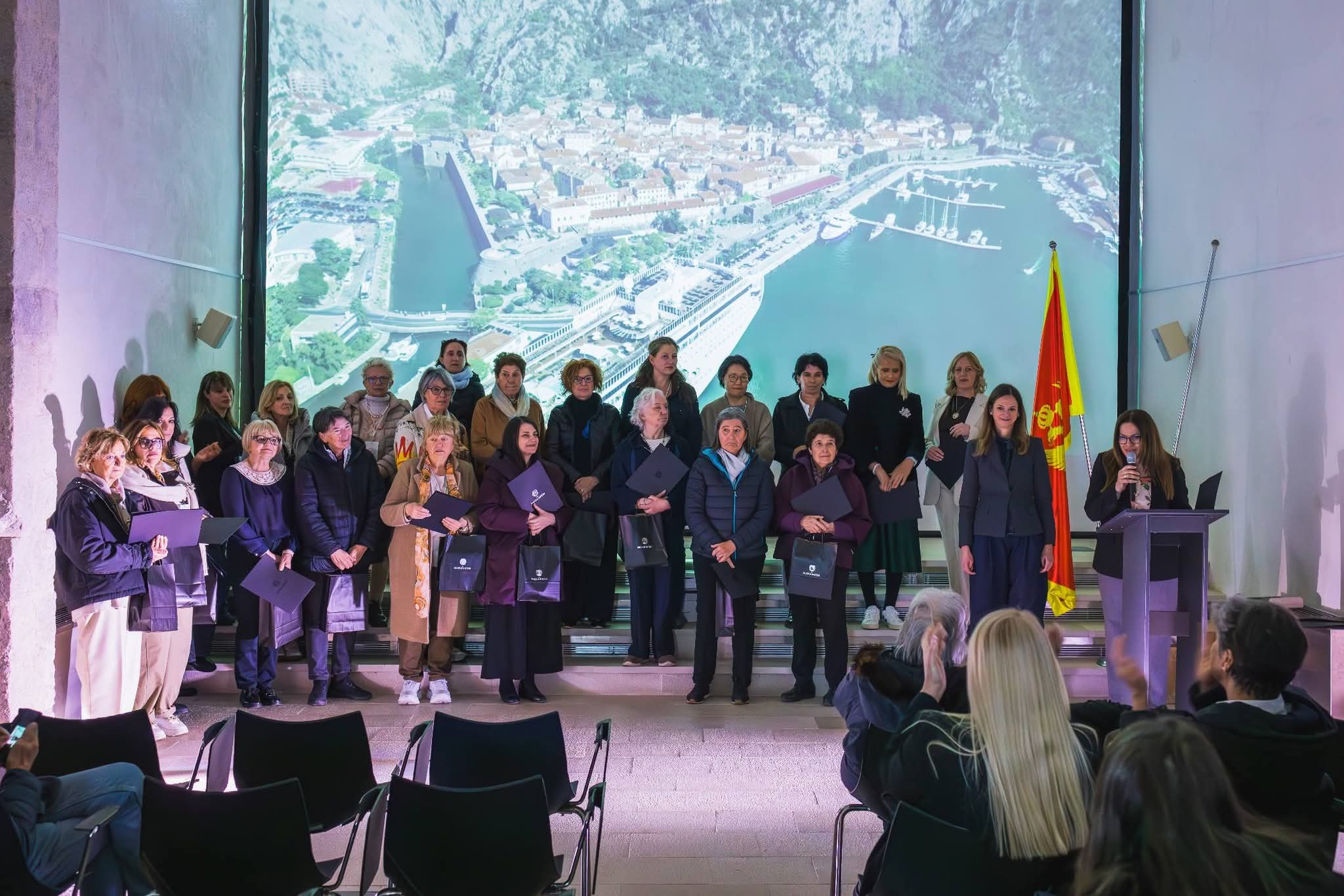 Paška čipka na Međunarodnom festivalu čipke u Kotoru 