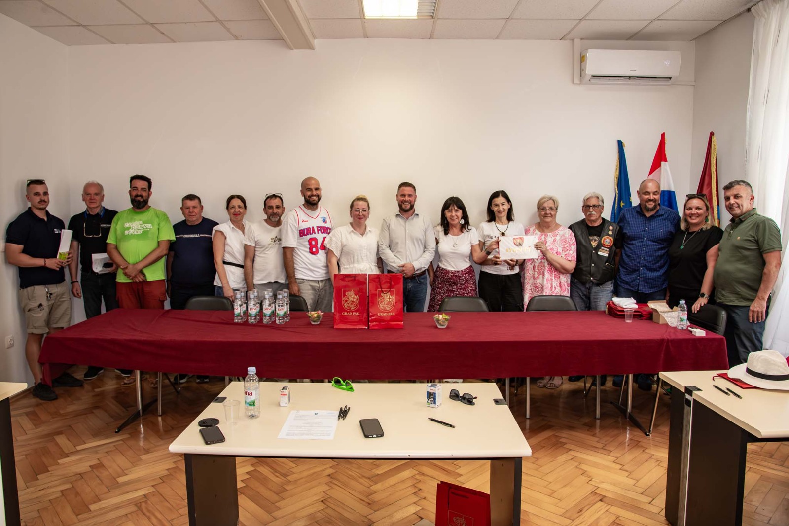 Potpisani Ugovori s udrugama za programe i projekte za 2026.