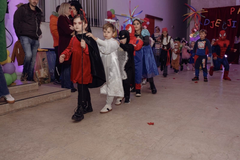 120-ELVISSMITPAGKARNEVAL-9170